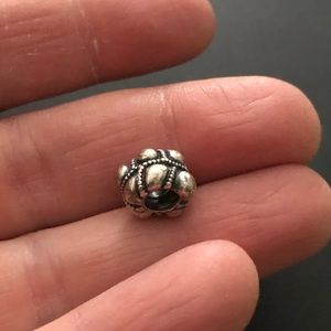 Pandora bead